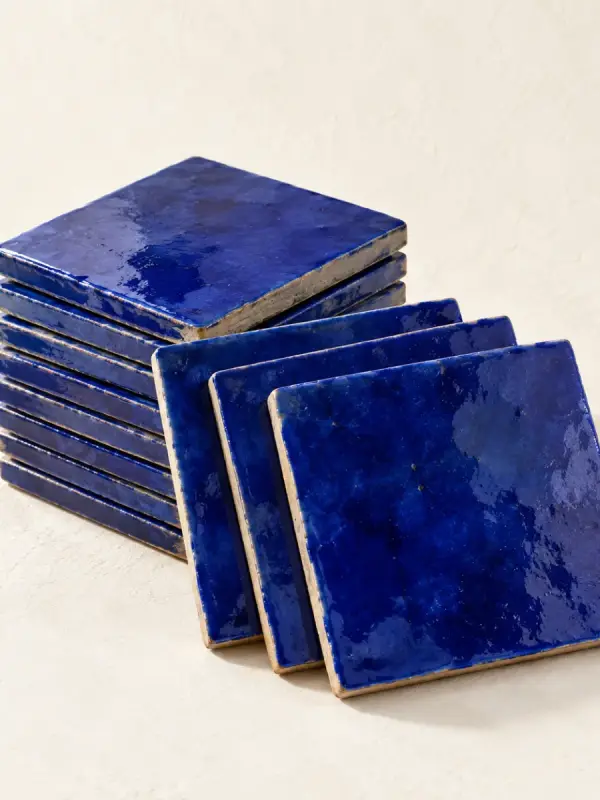 Zellige bleu cobalt 10 × 10 — le m² — Terre cuite émaillée, Fès