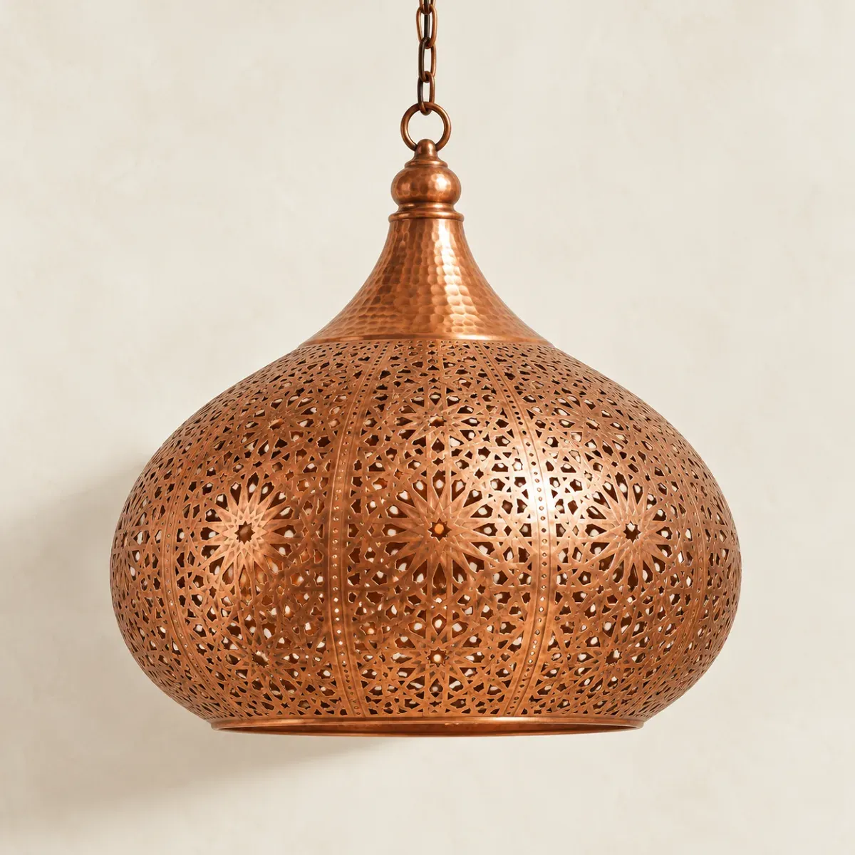 Produit Suspension « Nejjarine » en cuivre martelé Image